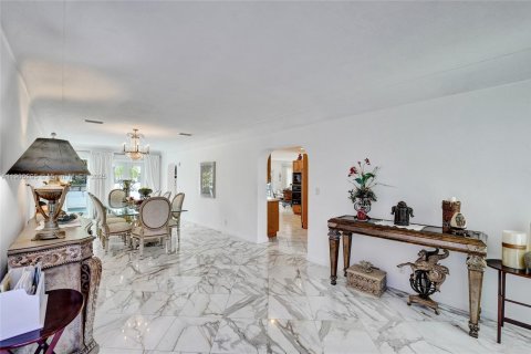 Casa en alquiler en Fort Lauderdale, Florida, 5 dormitorios, 483.74 m2 № 2018819 - foto 12