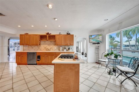 Casa en alquiler en Fort Lauderdale, Florida, 5 dormitorios, 483.74 m2 № 2018819 - foto 23