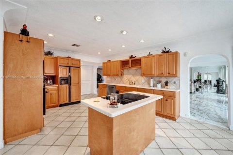 Casa en alquiler en Fort Lauderdale, Florida, 5 dormitorios, 483.74 m2 № 2018819 - foto 22