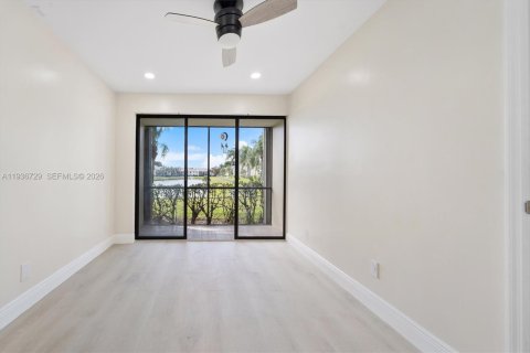 Купить кондоминиум в Уэст-Палм-Бич, Флорида 1 спальня, 57.97м2, № 1996192 - фото 6