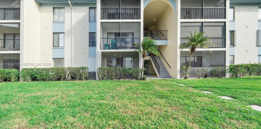 Кондоминиум с 1 спальней в Уэст-Палм-Бич, Флорида № 1996192