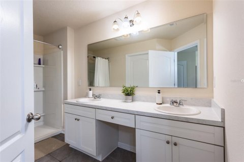 Townhouse in Palm Coast, Florida 3 bedrooms, 163.14 sq.m. № 1893945 - photo 15