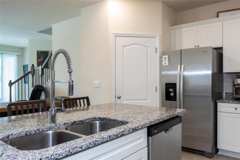 Townhouse in Palm Coast, Florida 3 bedrooms, 163.14 sq.m. № 1893945 - photo 6