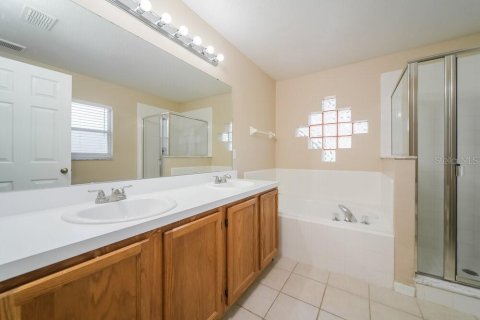 Villa ou maison à louer à Clermont, Floride: 3 chambres, 164.44 m2 № 2092020 - photo 12
