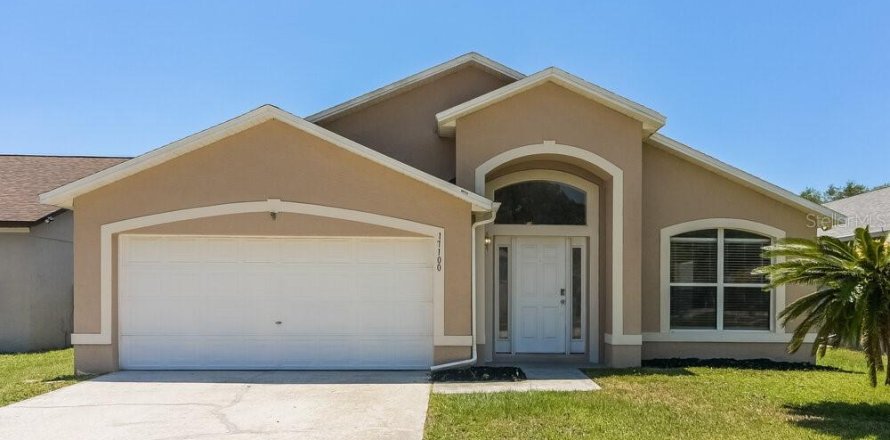Villa ou maison à Clermont, Floride 3 chambres, 164.44 m2 № 2092020