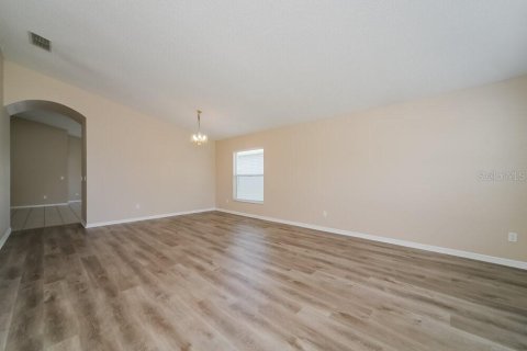 Villa ou maison à louer à Clermont, Floride: 3 chambres, 164.44 m2 № 2092020 - photo 4