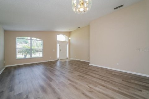 Villa ou maison à louer à Clermont, Floride: 3 chambres, 164.44 m2 № 2092020 - photo 3