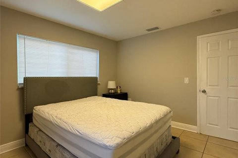 Apartamento en alquiler en North Port, Florida, 2 dormitorios, 74.32 m2 № 1514426 - foto 14