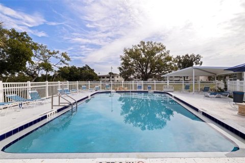 Copropriété à vendre à Saint Petersburg, Floride: 2 chambres, 88.26 m2 № 2095242 - photo 2