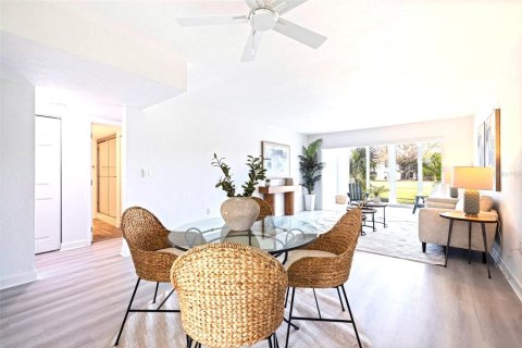 Copropriété à vendre à Saint Petersburg, Floride: 2 chambres, 88.26 m2 № 2095242 - photo 8