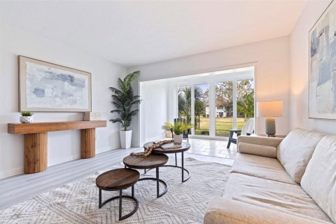 Copropriété à vendre à Saint Petersburg, Floride: 2 chambres, 88.26 m2 № 2095242 - photo 4