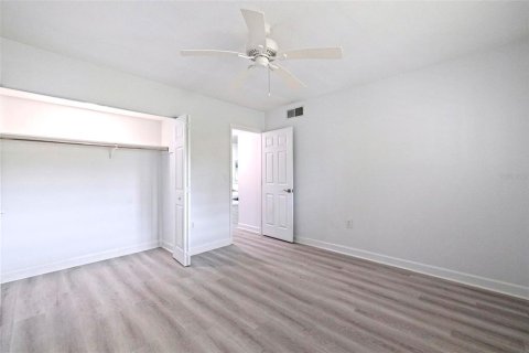 Copropriété à vendre à Saint Petersburg, Floride: 2 chambres, 88.26 m2 № 2095242 - photo 14