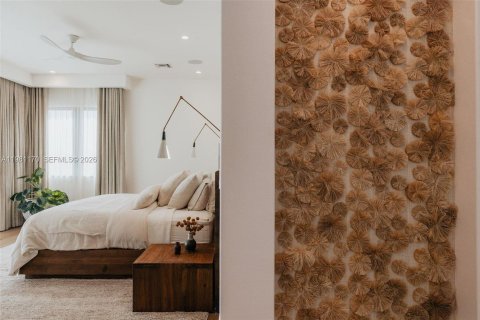 House in Lighthouse Point, Florida 8 bedrooms, 783.44 sq.m. № 2049319 - photo 22