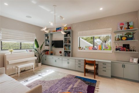 House in Lighthouse Point, Florida 8 bedrooms, 783.44 sq.m. № 2049319 - photo 30