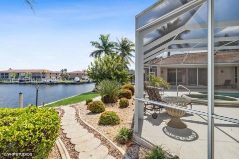 Casa en venta en Punta Gorda, Florida, 3 dormitorios, 334.26 m2 № 1958952 - foto 11