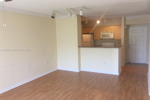 Condominio en alquiler en Hollywood, Florida, 1 dormitorio, 68.38 m2 № 2054174 - foto 2