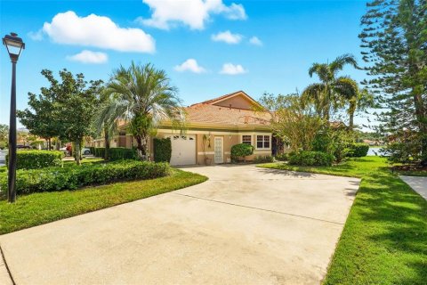 Townhouse in Orlando, Florida 3 bedrooms, 208.47 sq.m. № 2213980 - photo 2