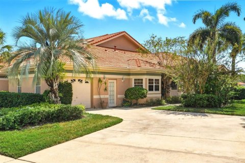 Townhouse in Orlando, Florida 3 bedrooms, 208.47 sq.m. № 2213980