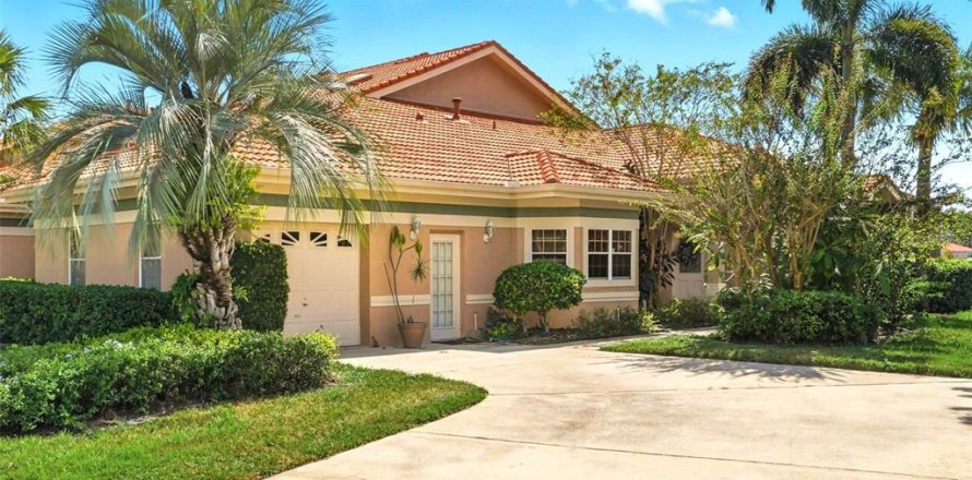 Townhouse in Orlando, Florida 3 bedrooms, 208.47 sq.m. № 2213980