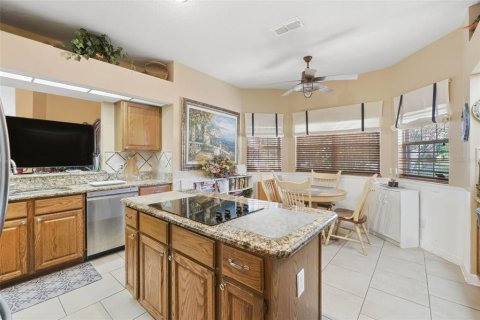Townhouse in Orlando, Florida 3 bedrooms, 208.47 sq.m. № 2213980 - photo 12