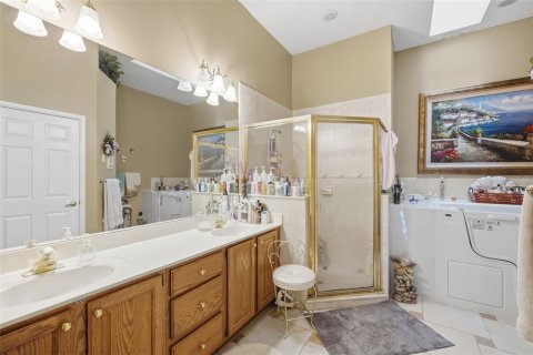 Townhouse in Orlando, Florida 3 bedrooms, 208.47 sq.m. № 2213980 - photo 21