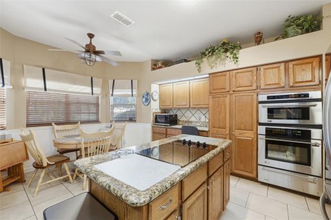 Townhouse in Orlando, Florida 3 bedrooms, 208.47 sq.m. № 2213980 - photo 13