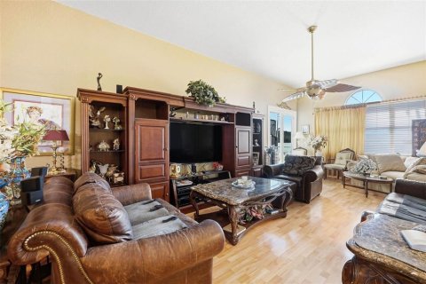 Townhouse in Orlando, Florida 3 bedrooms, 208.47 sq.m. № 2213980 - photo 9