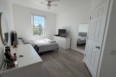 Dúplex en venta en Orlando, Florida, 3 dormitorios, 134.43 m2 № 2091428 - foto 10
