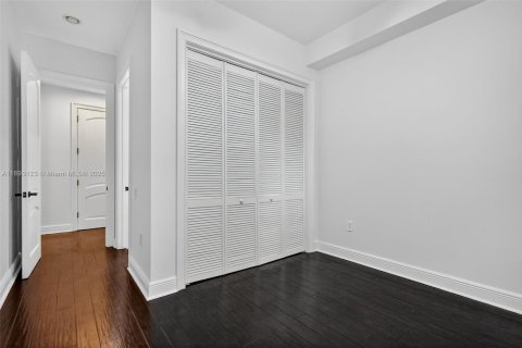 Villa ou maison à vendre à Pinecrest, Floride: 6 chambres, 675.49 m2 № 1956945 - photo 23