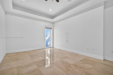 Villa ou maison à vendre à Pinecrest, Floride: 6 chambres, 675.49 m2 № 1956945 - photo 16