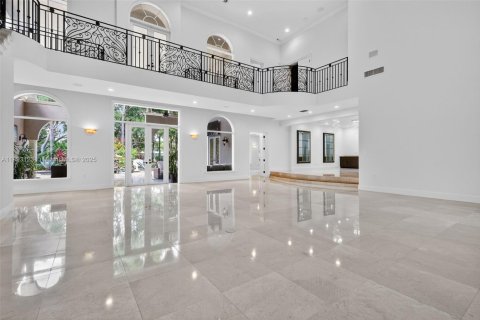 Villa ou maison à vendre à Pinecrest, Floride: 6 chambres, 675.49 m2 № 1956945 - photo 6