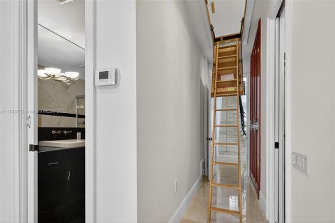 Villa ou maison à vendre à Pinecrest, Floride: 6 chambres, 675.49 m2 № 1956945 - photo 20