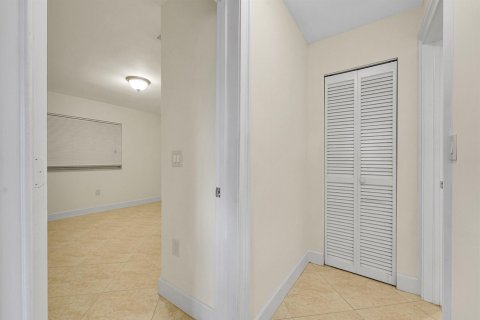 Appartement à louer à Pompano Beach, Floride: 1 chambre, 65.03 m2 № 2303794 - photo 8