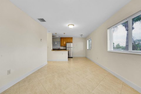 Appartement à louer à Pompano Beach, Floride: 1 chambre, 65.03 m2 № 2303794 - photo 4