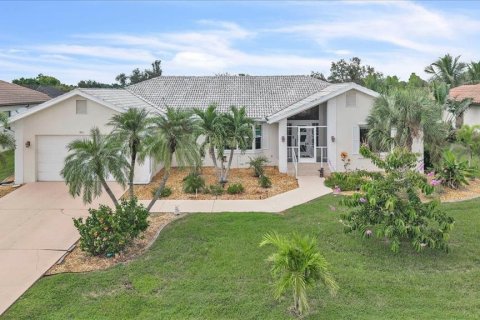 Casa en Punta Gorda, Florida 3 dormitorios, 231.23 m2 № 2373376