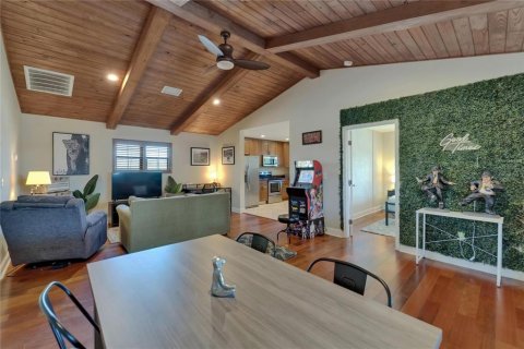 Casa en venta en Tampa, Florida, 3 dormitorios, 133.22 m2 № 1740515 - foto 3