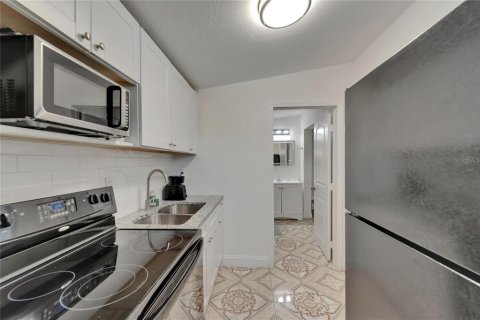 Casa en venta en Tampa, Florida, 3 dormitorios, 133.22 m2 № 1740515 - foto 28