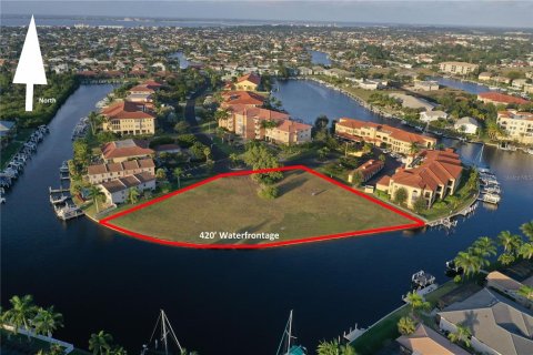Terreno en venta en Punta Gorda, Florida № 1543382 - foto 1