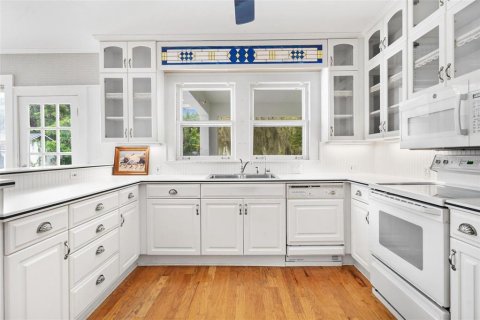 Casa en venta en Umatilla, Florida, 4 dormitorios, 246.93 m2 № 1902318 - foto 15