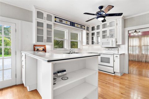 Casa en venta en Umatilla, Florida, 4 dormitorios, 246.93 m2 № 1902318 - foto 16