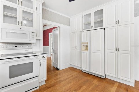 Casa en venta en Umatilla, Florida, 4 dormitorios, 246.93 m2 № 1902318 - foto 17