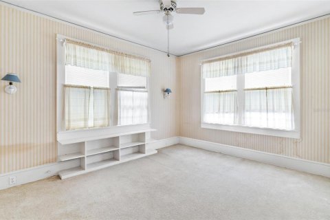 Casa en venta en Umatilla, Florida, 4 dormitorios, 246.93 m2 № 1902318 - foto 30