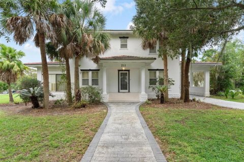 Casa en venta en Umatilla, Florida, 4 dormitorios, 246.93 m2 № 1902318 - foto 1