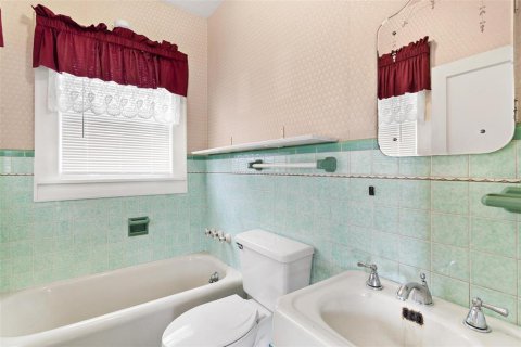 Casa en venta en Umatilla, Florida, 4 dormitorios, 246.93 m2 № 1902318 - foto 22