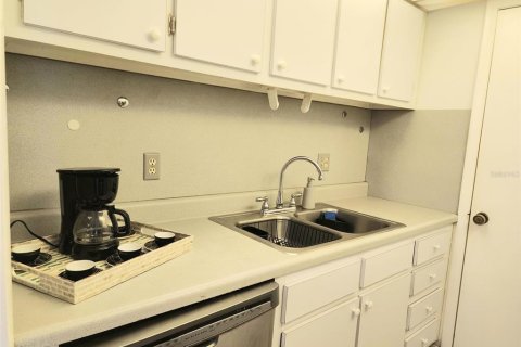 Copropriété à louer à Sarasota, Floride: 2 chambres, 81.38 m2 № 1085166 - photo 5