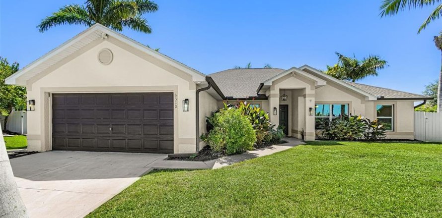 Villa ou maison à Cape Coral, Floride 3 chambres, 237.46 m2 № 2410002