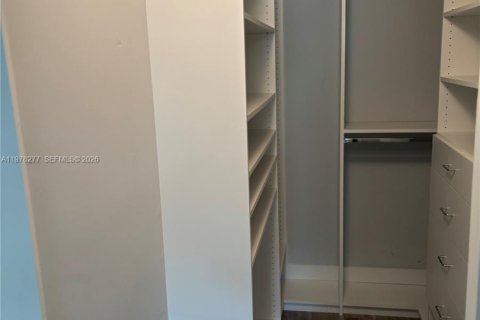 Condominio en alquiler en Doral, Florida, 2 dormitorios, 103.59 m2 № 2042605 - foto 19