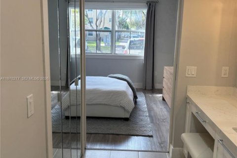 Condominio en alquiler en Doral, Florida, 2 dormitorios, 103.59 m2 № 2042605 - foto 10
