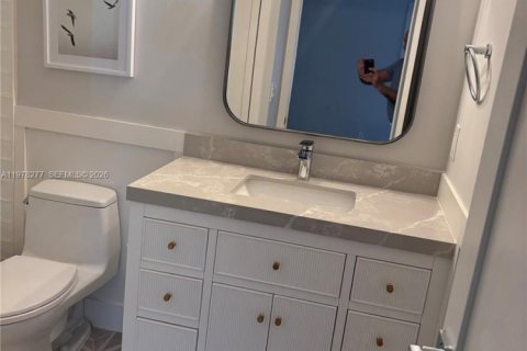 Condominio en alquiler en Doral, Florida, 2 dormitorios, 103.59 m2 № 2042605 - foto 21