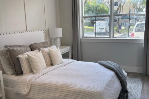 Condominio en alquiler en Doral, Florida, 2 dormitorios, 103.59 m2 № 2042605 - foto 11